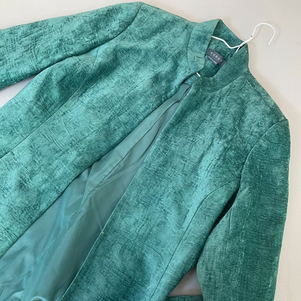 Green velvet blazer